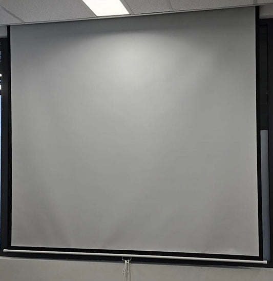 Manual Pull Down Projector Screen