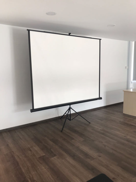 Remaco Tripod Screen